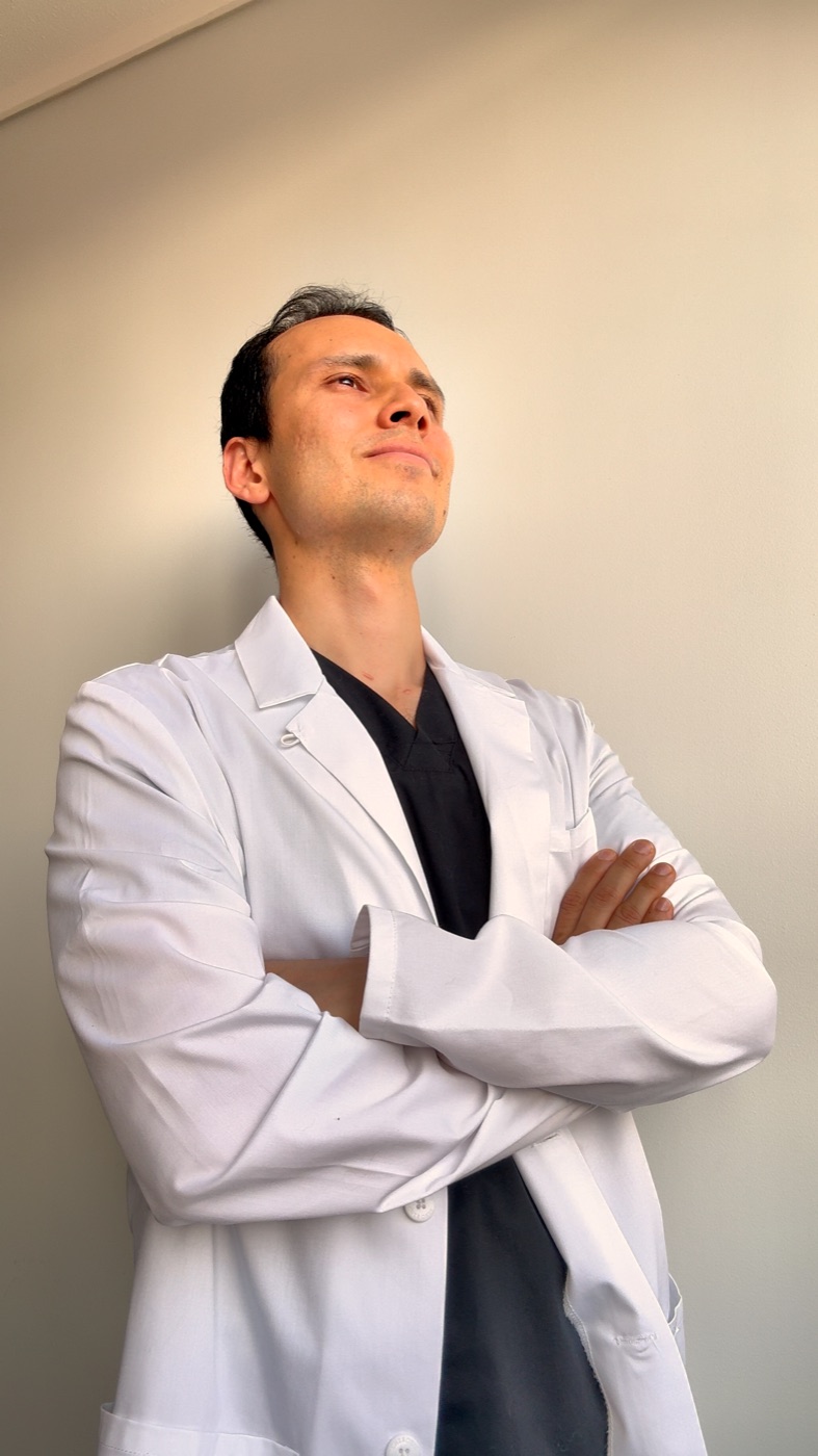 Dr. Leonel N&uacute;&ntilde;ez, anestesi&oacute;logo